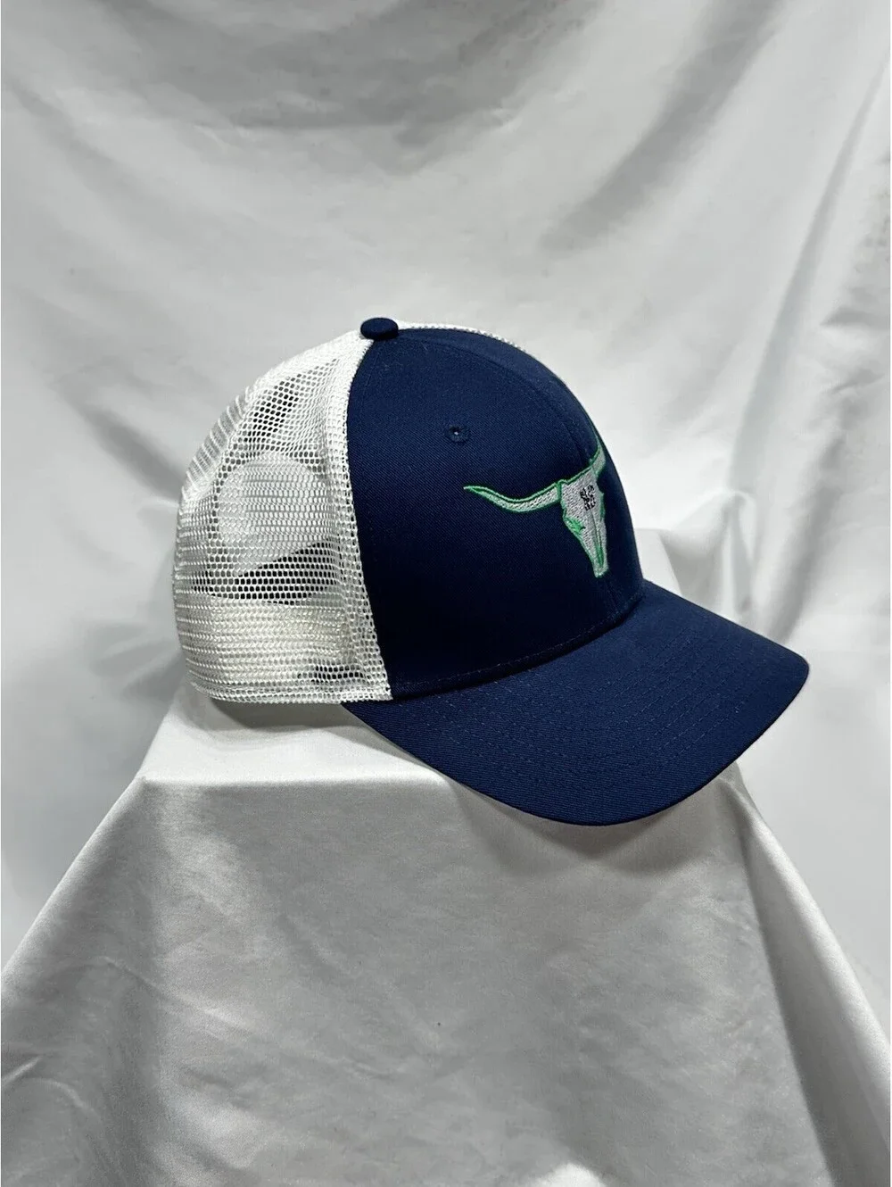 Nike Rise Trucker Hat Navy Blue Longhorn Bull Logo Mesh Snapback One Size